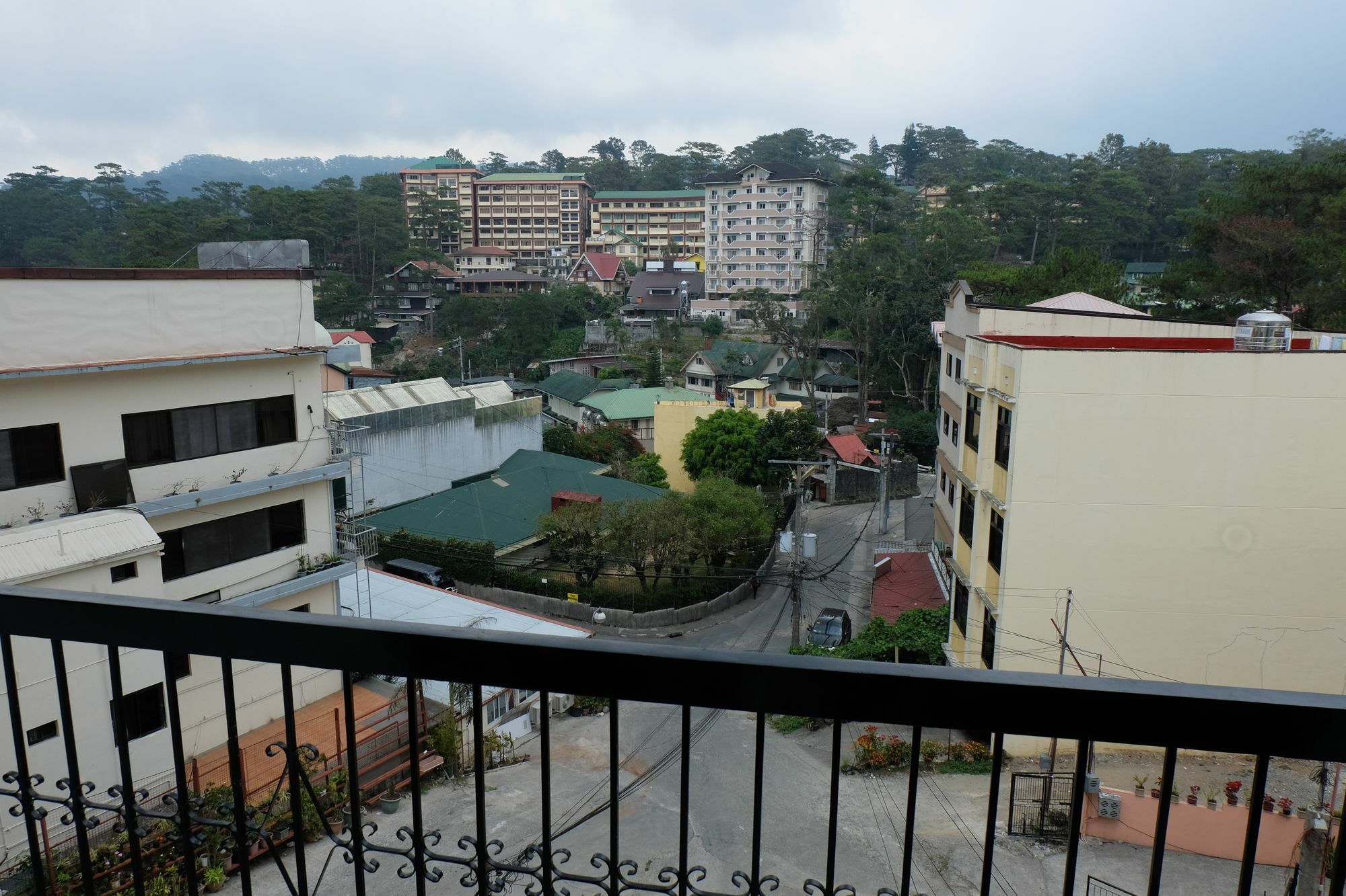Апартаменти Vybe Travellers Pad Baguio City Екстер'єр фото